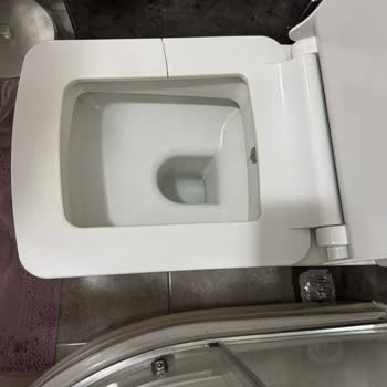 Klozet Kapakları: Sürekli Kırılan Sorun