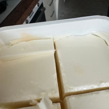 Süzme Peynirde Ağır Koku ve Sararma Şoku