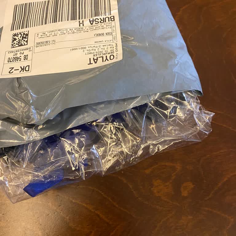 Kargoda Patlayan Paket ve Hayal Kırıklığı