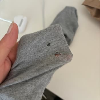 Koton Çorapların Dayanıklılığına İsyan