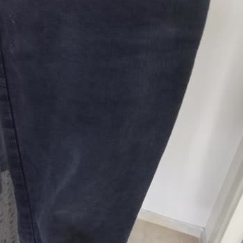 DeFacto Jeans Risse und schlechte Qualität nach nur viermal Tragen