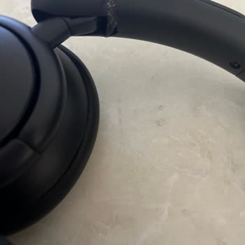 Anker Kulaklıkta Çatlayan Parçalar ve Yetersiz Servis Çözümü