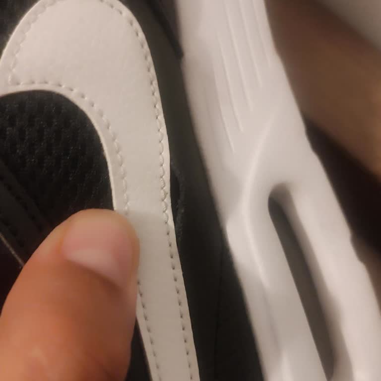 Nike Air Max SC: 3 Giyimde Açılma Sorunu