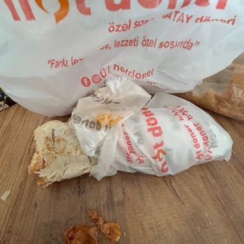 Hot Döner'de Kalitesiz Hizmet ve Eksik Pişirme Sorunu