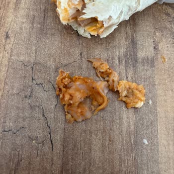 Hot Döner'de Kalitesiz Hizmet ve Eksik Pişirme Sorunu