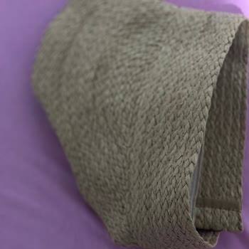 Koton'dan Aldığım Şapka Valizde Hasar Gördü