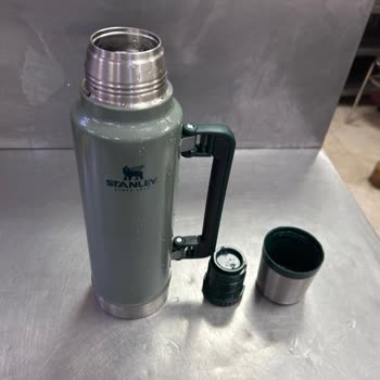 Stanley 1.4L Thermos Leaks After 3 Uses
