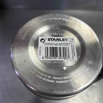Stanley 1.4L Thermos Leaks After 3 Uses