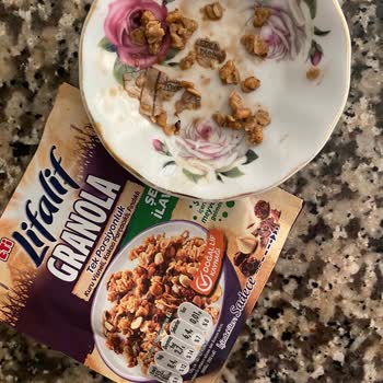 Granola Paketinden Kağıt Parçaları Çıktı!
