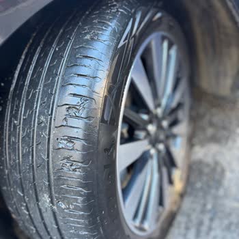 Ford Focus Araç Lastiklerinde Erken Aşınma ve Parçalanma Sorunu