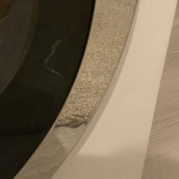 Kurutma Makinesi Servisinden Sonra Çizikler ve Toz Sorunu