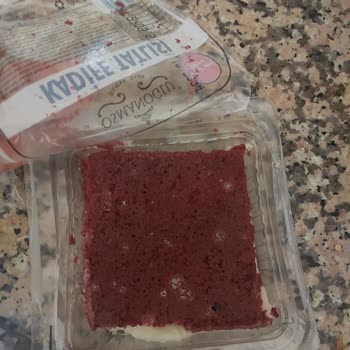 BİM Taze Olmayan Ürünler Tüketici Güvenini Sarsıyor