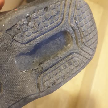 Dr. Comfort Ayakkabılarda Beklenmedik Taban Sorunu Ve Müşteri Hizmetleri Hayal Kırıklığı