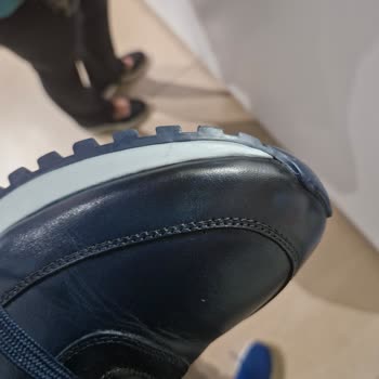 Bariz Boya Hatası İle Mağduriyet: Boyner'de Ayakkabı Sorunu