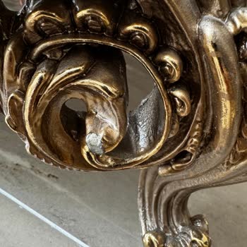 Lüks Oturma Grubu Fiyaskosu: Kalitesiz Ürün Ve Kötü Hizmet