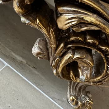 Lüks Oturma Grubu Fiyaskosu: Kalitesiz Ürün Ve Kötü Hizmet