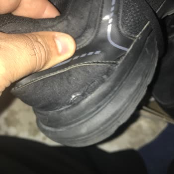 FLO Ayakkabılarında Kalitesiz Malzeme Ve Yetersiz Müşteri Hizmeti