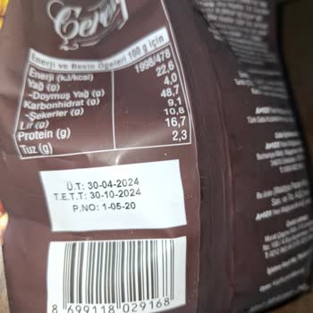 Çerezya Kuruyemiş Bayat Ve Kötü Tadıyla Hayal Kırıklığı