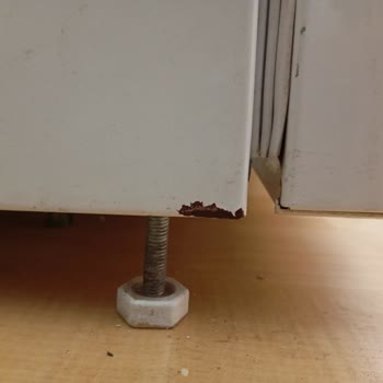 Paslanan Buzdolabı Ve Yetersiz Servis Hizmeti