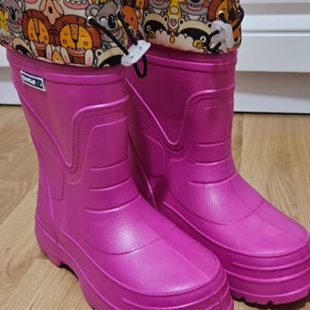 BİM Hatalı Dikim Nedeniyle Kullanılamayan Yağmur Botu