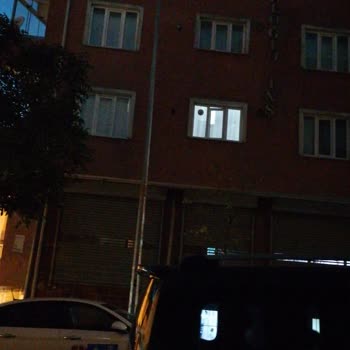 Sultangazi'de 6 Haftadır Yanmayan Sokak Lambası Tehlike Saçıyor