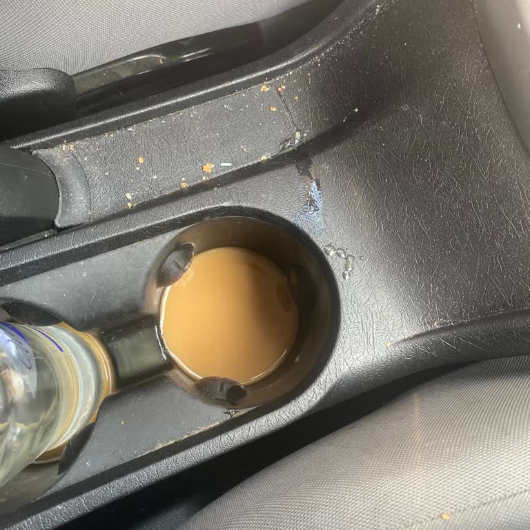 Yeniköy Voi Coffee Company Bardakları Sızdırmıyor Resmen Akıtıyor