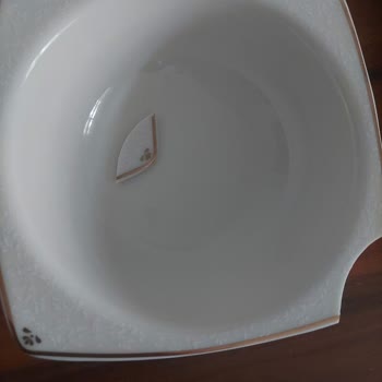 Kırık Parçalar İçin Yanıltıcı Yanıt Ve İlgisizlik