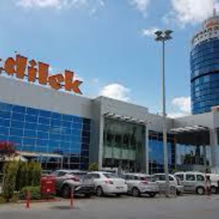 Özdilek AVM Müşteri Memnuniyetsizliği Ve İlgisiz Çalışanlar