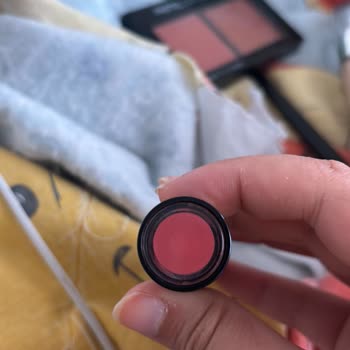 Yanlış Renk Ruj Ve İade Sorunu