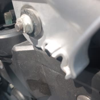 Özensiz Servis Hizmeti Ve Kırılan Parçalar