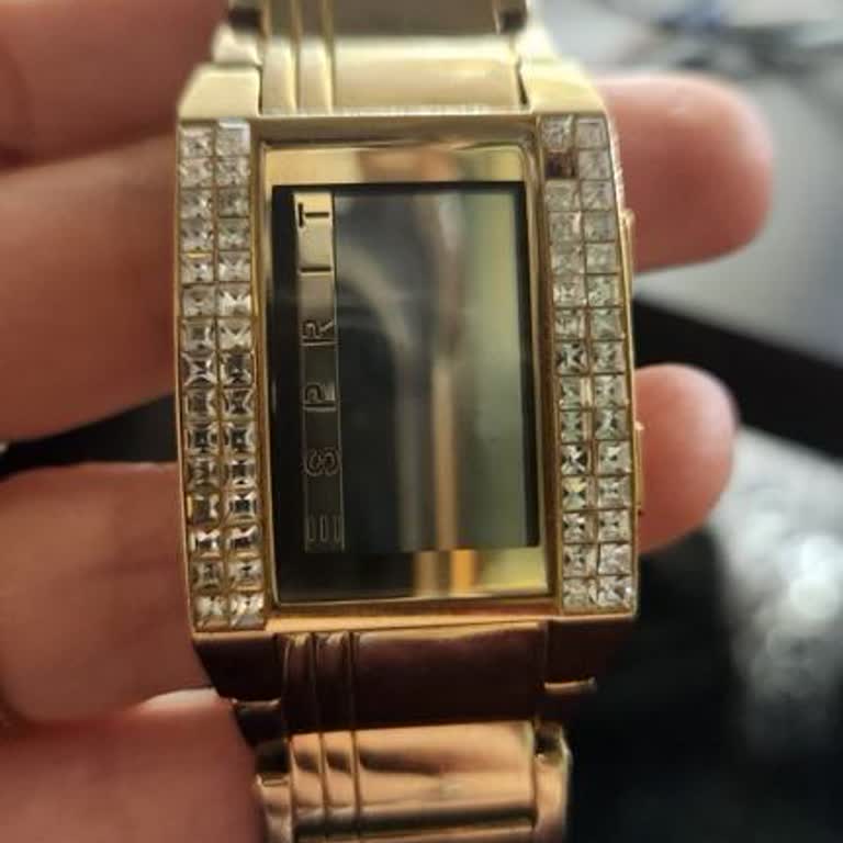 Ömür Boyu Pil Garantisi Mağduriyeti: Saat & Saat'ten Çözüm Bekliyorum