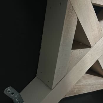 Yanlış Renk Ve Eksik Parçalarla Gelen Mobilya Sorunu