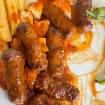 Tereyağsız Köfte Ve Kaba Personel Sorunu