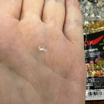 Acıcık Çiğ Köfte Kapalı Paket Çiğ Köftesinin İçinden Cam Parçası Çıktı!