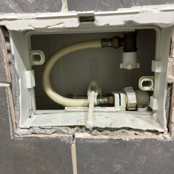 Visam Marka Gömme Rezervuarın Su Kaçağı Sorunu