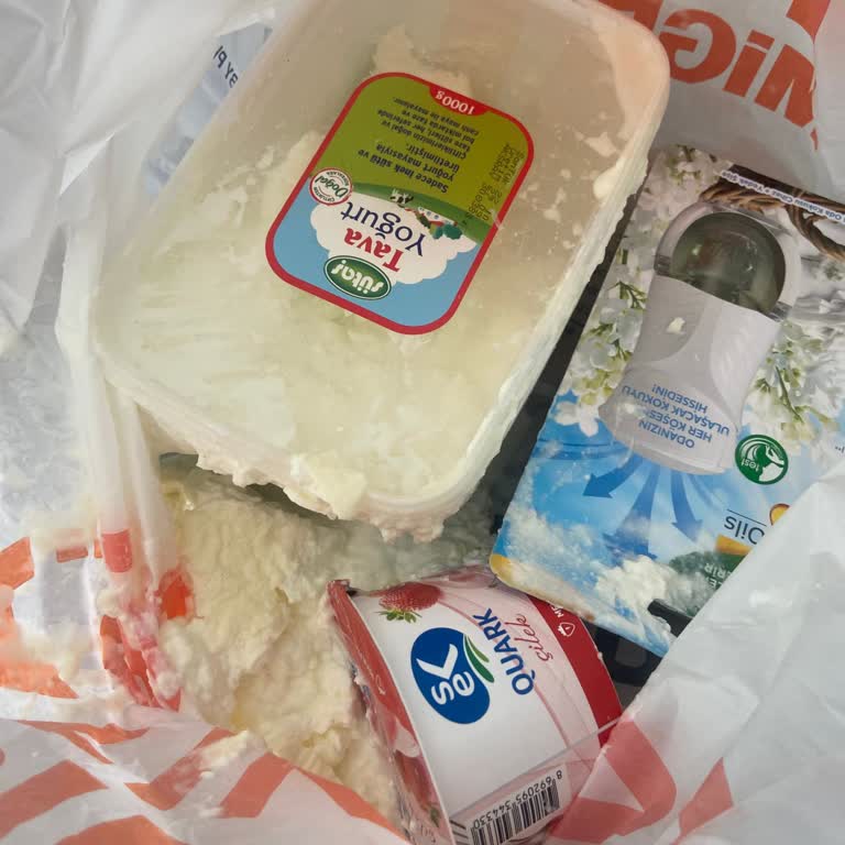 Sanal Market Siparişimde Dökülen Yoğurt Sorunu