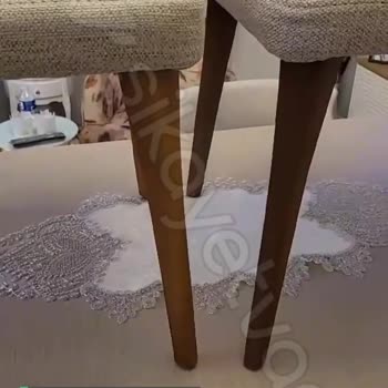 Enza Home Masa Sandalye Takımının Sandalye Ayaklarının 2'si Açık Renk İkisi Koyu