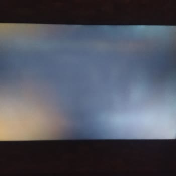 Vestel TV'de Işık Sızması Ve Bulutlanma Sorunu