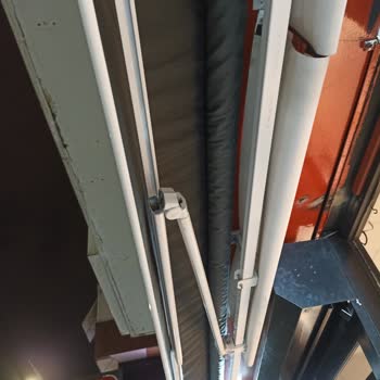 Mafsallı Tente Sürekli Sorun Çıkarıyor