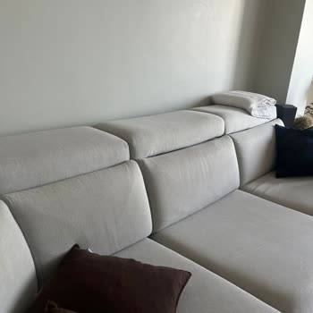 NdesigN 'den Hayal Kırıklığı: Leke Tutmayan Koltuk Masalı