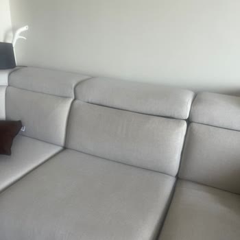 NdesigN 'den Hayal Kırıklığı: Leke Tutmayan Koltuk Masalı