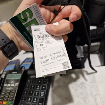 Koton Mağazasında Etiket Ve Kasa Fiyatı Çelişkisi
