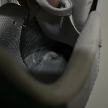 FLO'dan Aldığım Ayakkabının Tabanı Parçalandı!