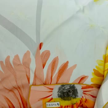 Vakko Eşarbında Renk Bulaşması Ve Yetersiz Müşteri Hizmeti