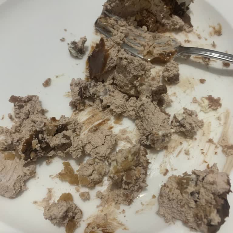 Doğum Günü Pastasında Hayal Kırıklığı Ve Kötü Müşteri Hizmeti Deneyimi