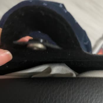 Rayban Gözlük Kılıfı Yırtıldı, Değişim Yapılmadı