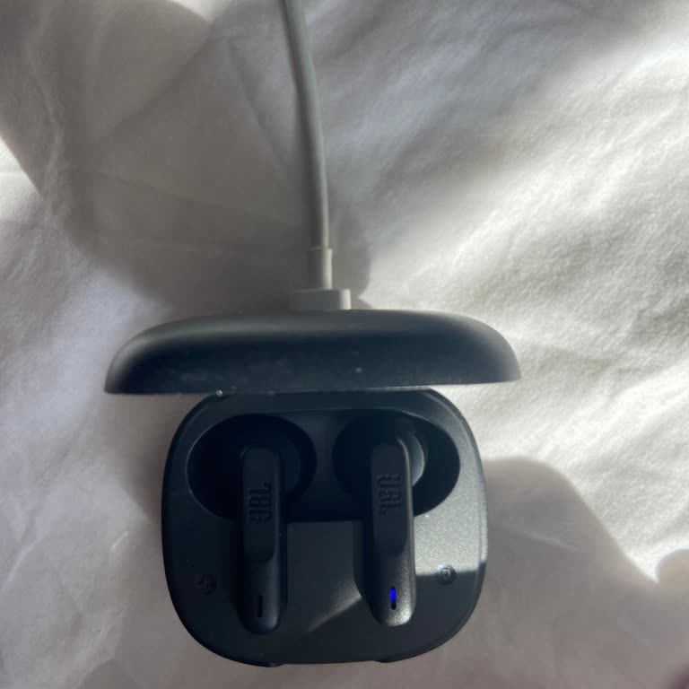 JBL Kulaklığımın Sol Tarafı Çalışmıyor Ve Bağlanmıyor