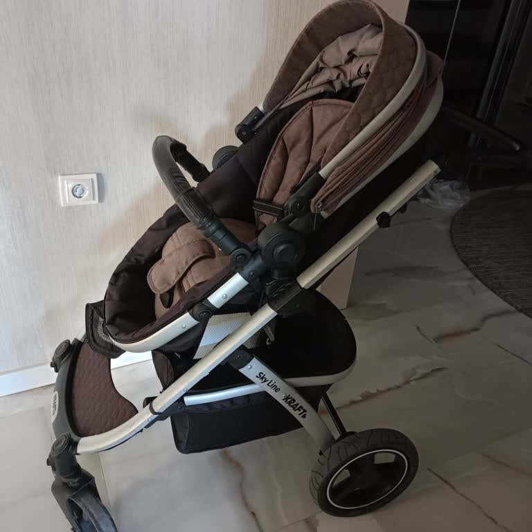 Kraft Bebek Arabası: Emniyet Kilidi Ve Tekerlek Sorunları