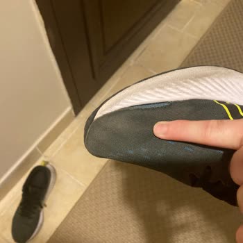 Asics Shoes Damaged After 5 Months of Use – Refund or Exchange Denied