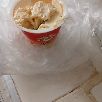 Krem Peynirden Çıkan Şaşırtıcı Cisim